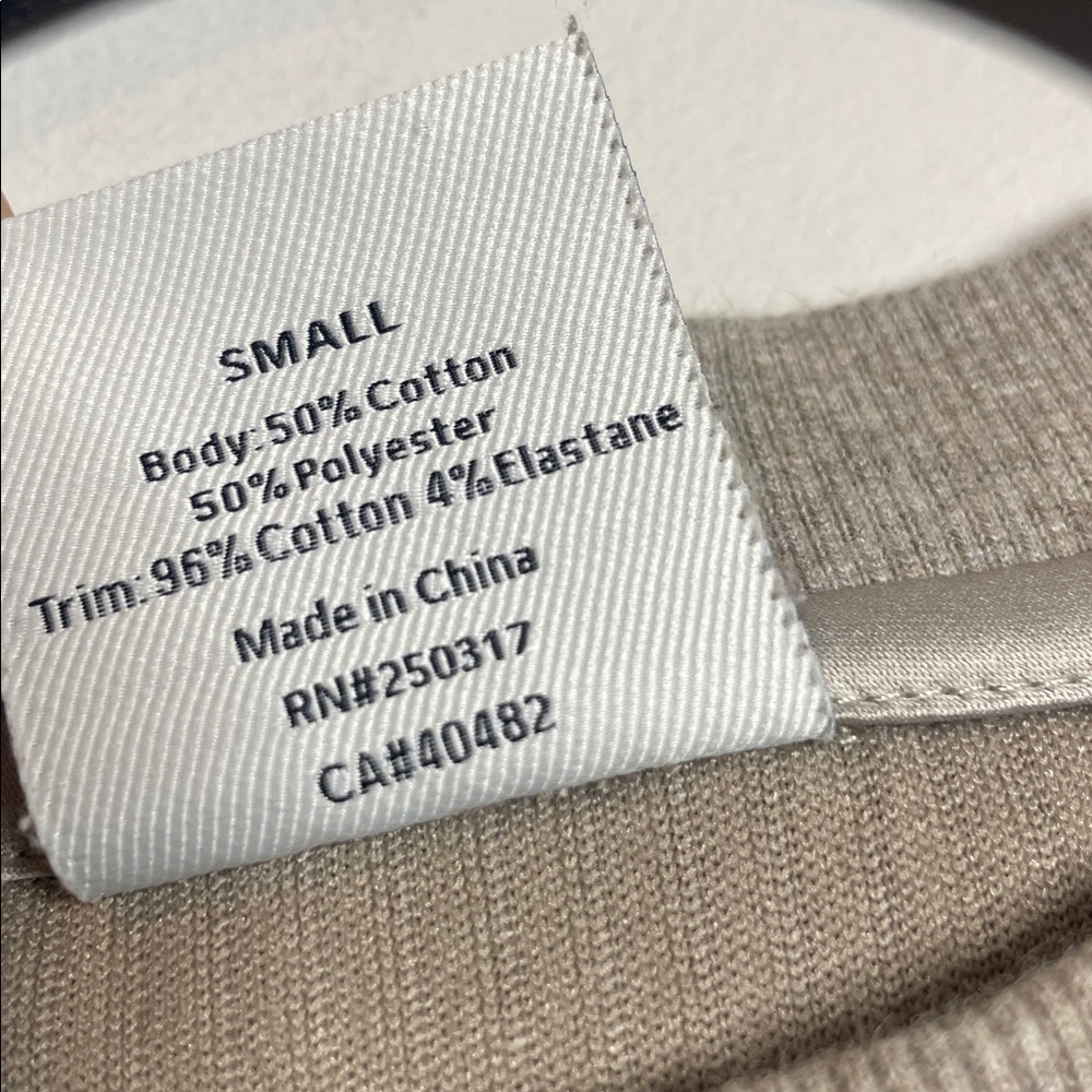 SOLD Varley | Women’s Arleta Ribbed Crew Neck Sweatshirt Size Small - Picture 5 of 7